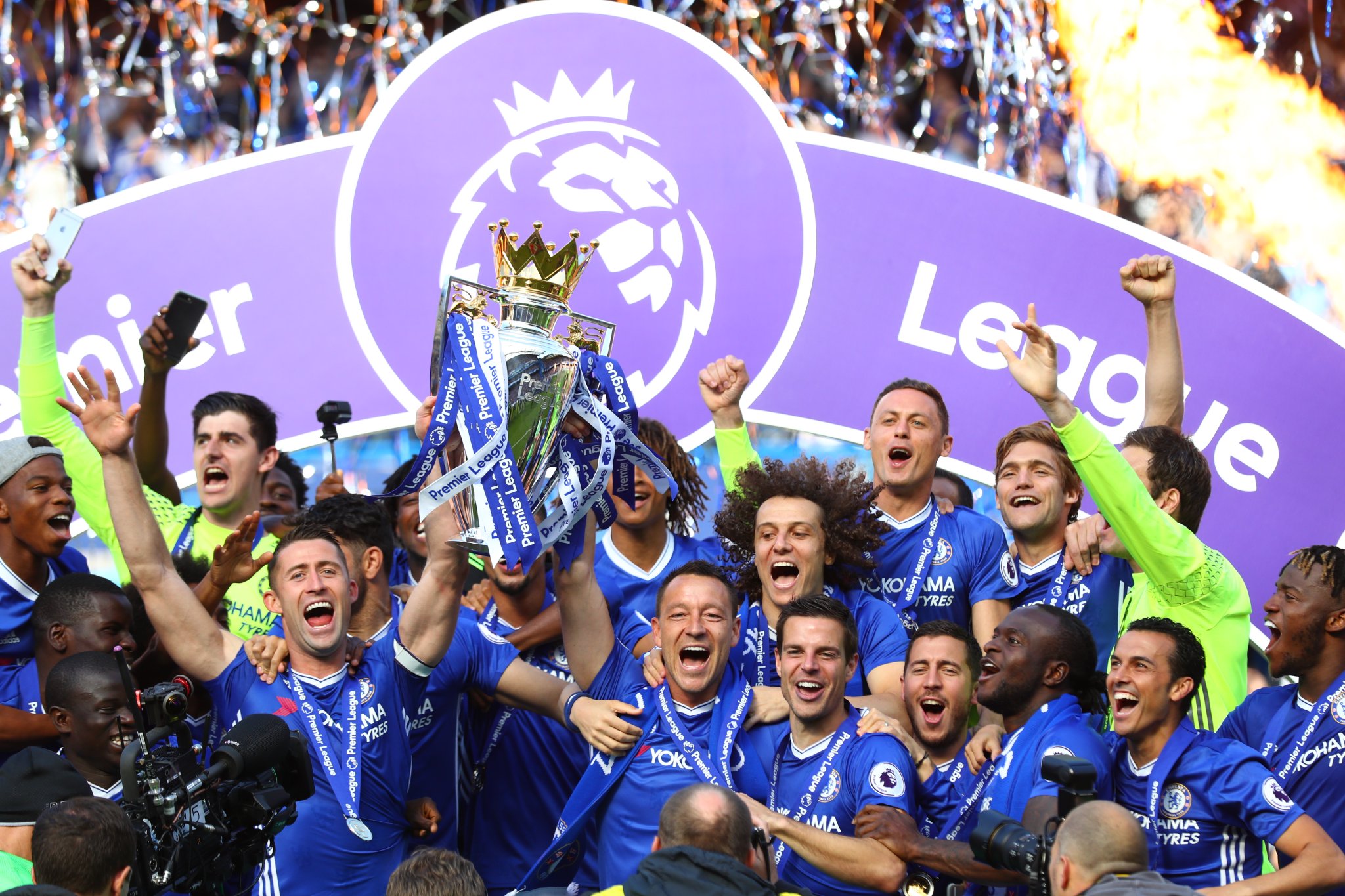 chelsea epl trophy