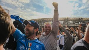 O Papel das Torcidas Organizadas na Cultura do Futebol