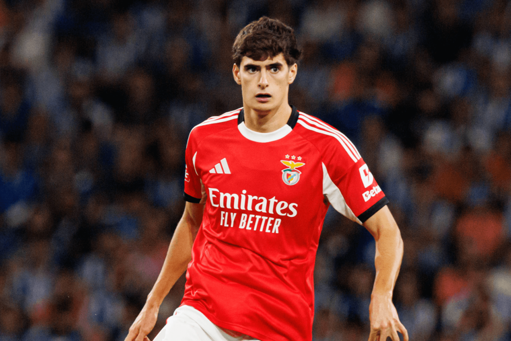 Antonio Silva
Benfica